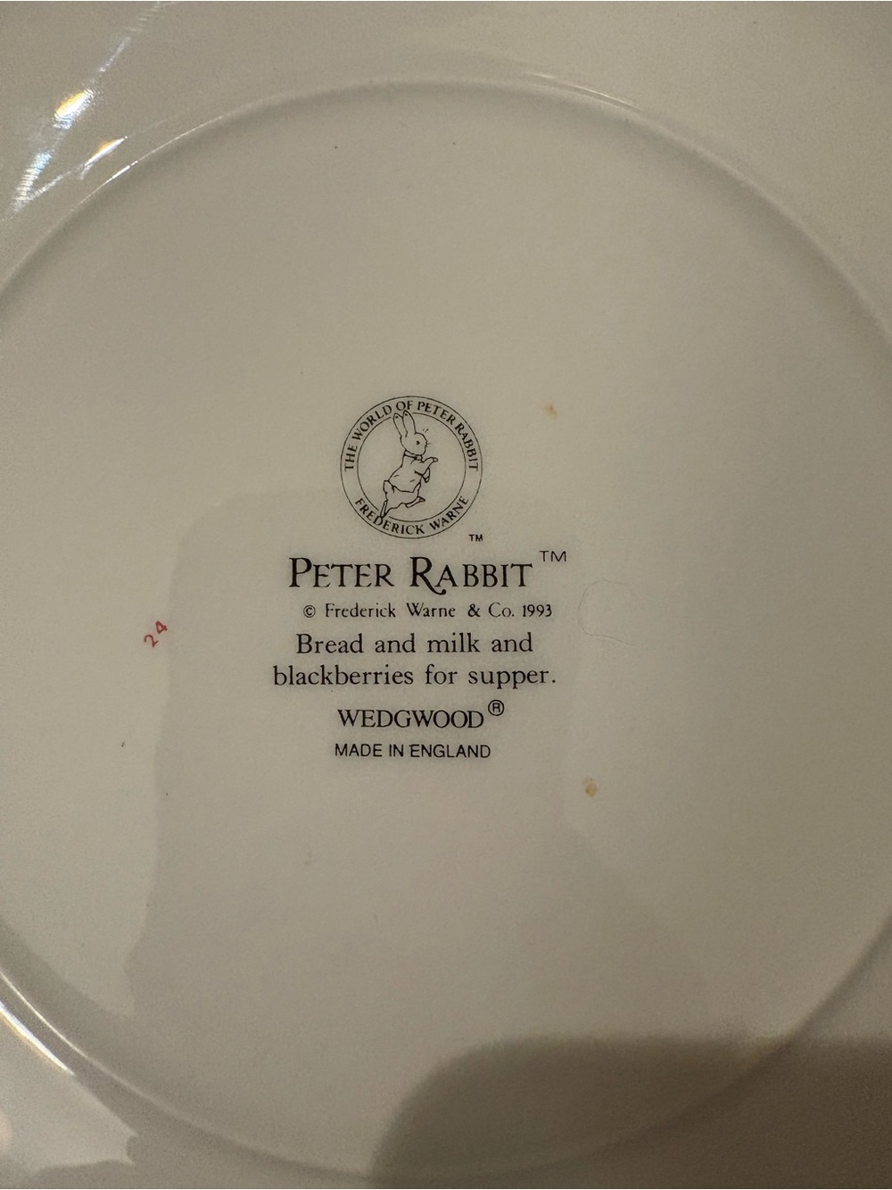 Wedgwood Peter Rabbit Plate 🐰 - Picture 4 of 5